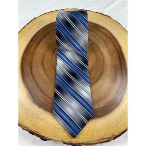 Geoffrey Beene Men's 100% Silk Necktie Grey Plaid/Stripe, Blue & White Accents